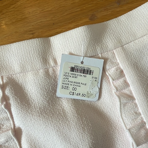 Club Monaco baby pink frill skirt - Picture 4 of 5